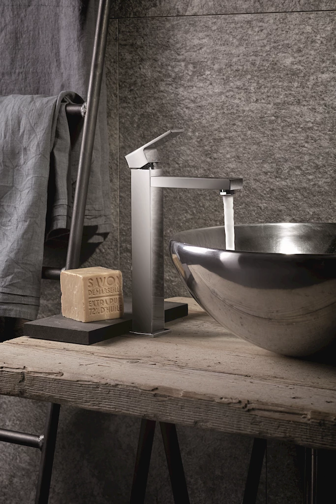 Ergo Q høyt servantbatteri, krom Ergo Q høyt servantbatteri, krom